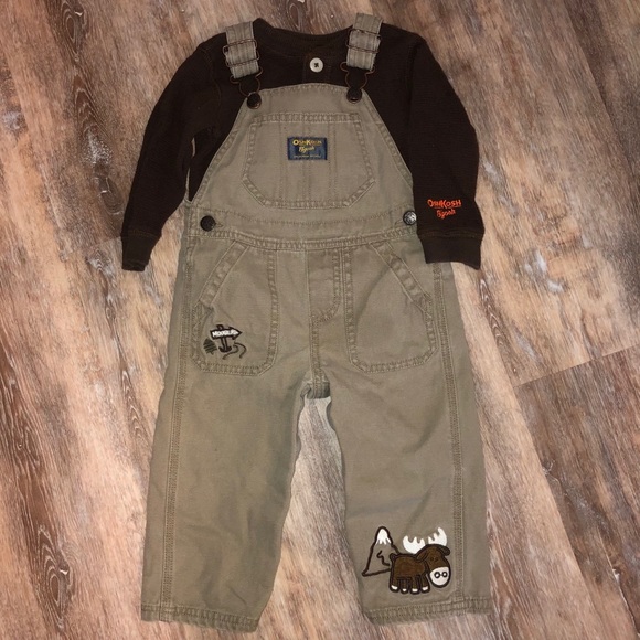 OshKosh 2-piece overalls and onesie moose 12 mo - Picture 2 of 7